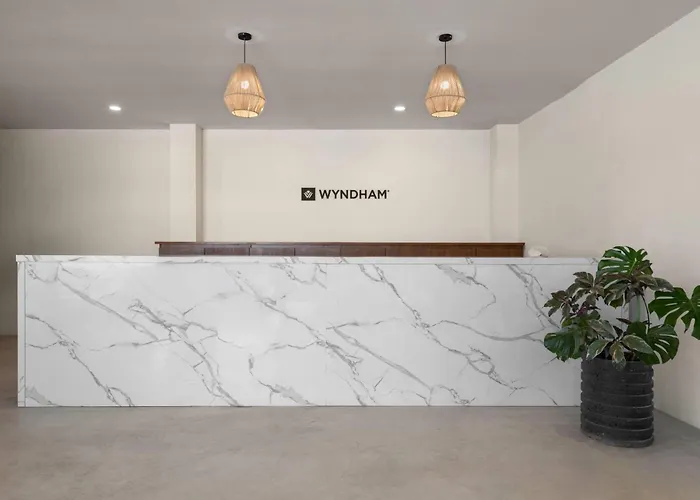 Wyndham Hotel
